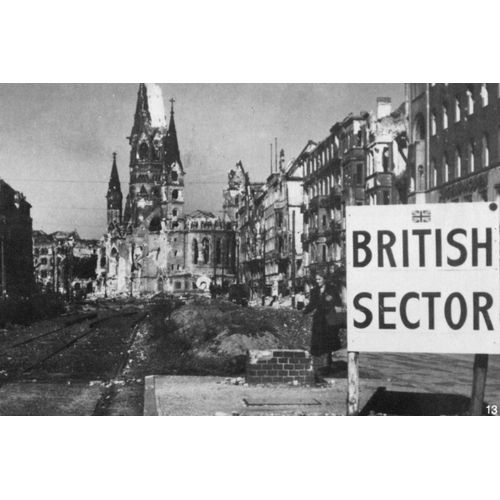 Militaria - Entrée Du Secteur Britannique De Berlin