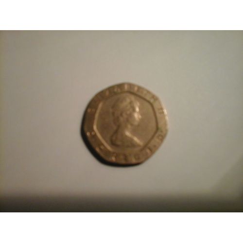 Grande Bretagne = Pièce De 20 (Twenty) Pence De 1983 Elizabeth 2