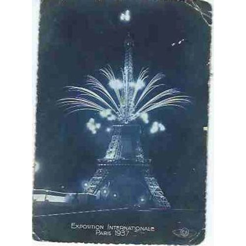 Exposition Internationale Paris 1937 - La Tour Eiffel - Essai D'illuminations Et Feux D'artifice
