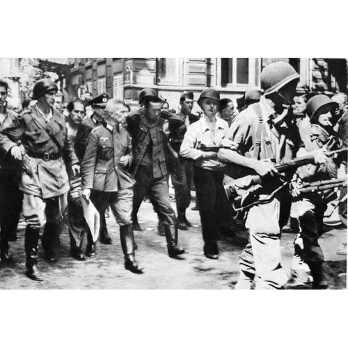 Ww2 - Photo - Reddition Des Allemands À Paris Fin Août 1945