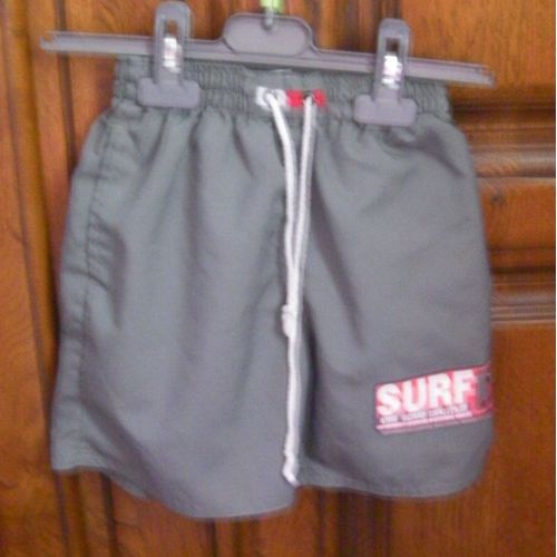 Short Gris - Taille 4 Ans