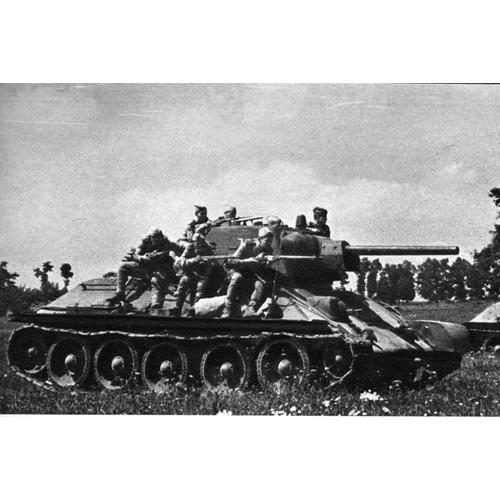 Ww2 Urss - Photo - Char T34 Et Fantassins Soviétiques