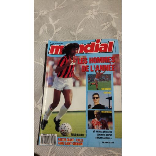 FOOTBALL MONDIAL N°101 PAYS BAS CHAMPION EUROPE 1988 + POSTER VAN BASTEN AGRAFE EUR 24,99 - FR