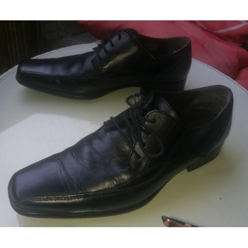 Chaussures Homme Noir San Marina. Ptre 40. Dessus Cuir + Intérieur Moitié Cuir. Peu Portées En Très Bon État.