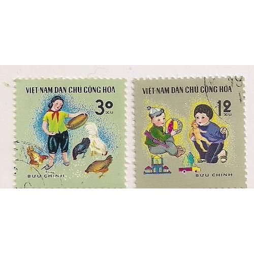 Vietnam - 2 Timbres Oblitérés- Timbres Pour L' Enfance À La Campagne