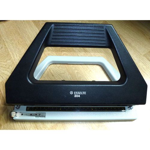 Perforateur À 4 Trou Esselte 304