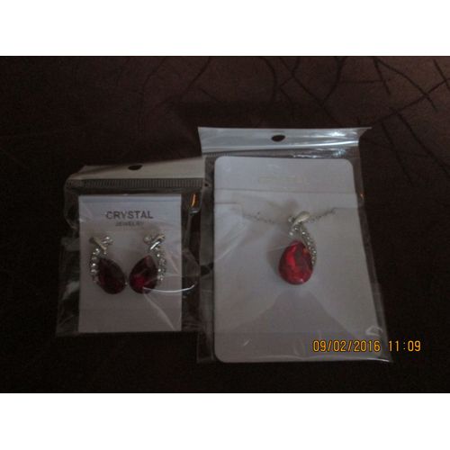 Parure  Argenté   Collier + Boucle