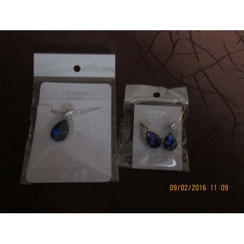 Parure  Argenté   Collier + Boucle Bleu Marine