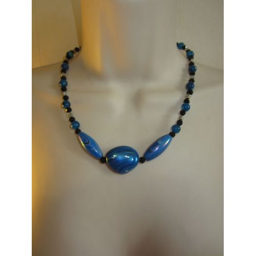 Collier Bleu Et Noir N° 187