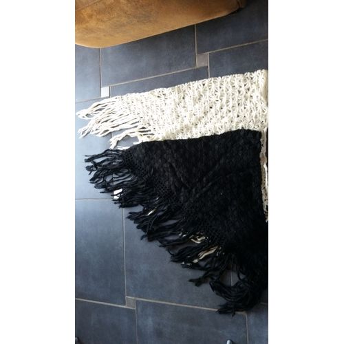 Lot De 2 Châles Noir Et Écru