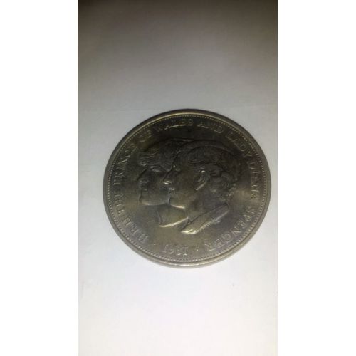Medaille Comemorative  Du Mariage De Charles Et Diana 1981