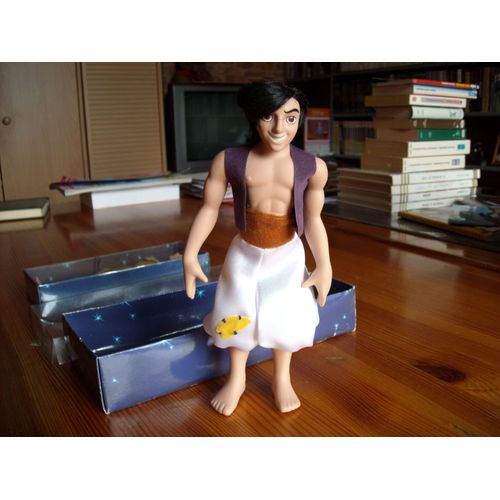 Figurine Porcelaine Aladdin 19 Cm