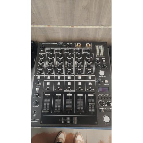 Gemini CS-02 Professional 5-Channel Stereo DJ Mixer