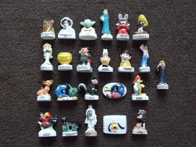 Lot de 103 fèves de galette des rois - Thèmes divers (disney - crèche -  harry poter, etc)