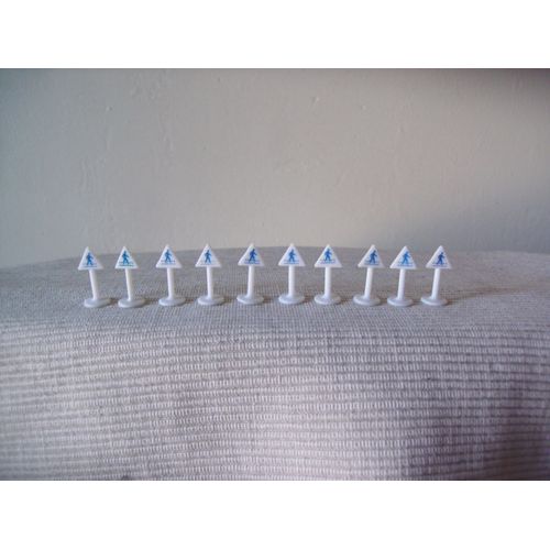 Lot De 10 Panneaux Passage Pieton     Ho     1/87-Grell