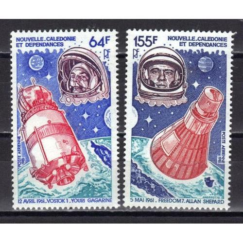 Nouvelle-Caledonie Poste Aerienne 1981 : 20è Anniversaire Des Premiers Hommes Dans L'espace : Gagarine Avec Vostok 1 / Shepard Avec Freedom 7 - Série Entière De 2 Timbres À 219 F. Neufs ** Cote 10 