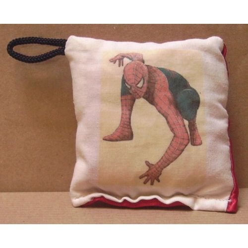 Peluche / Mini Coussin / Figurine À Suspendre - Spiderman 