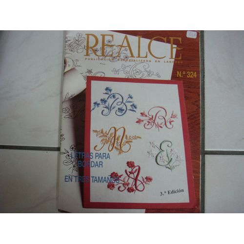 Realce Revue De Broderie  324 