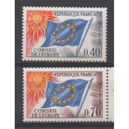 France: Lot De 2 Timbres De Service Pour Le Conseil De L'europe.
