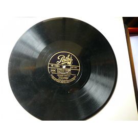 Disque 78t   Georges Guétary -  L'oiseau Fidèle ¿ Rosa  Nina  Stella