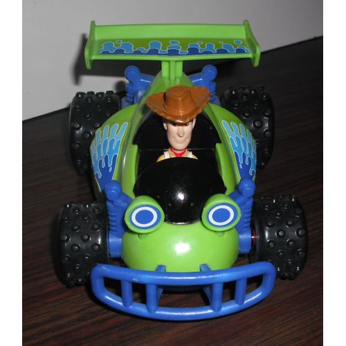 Voiture "Toy Story 3"  Avec Woody