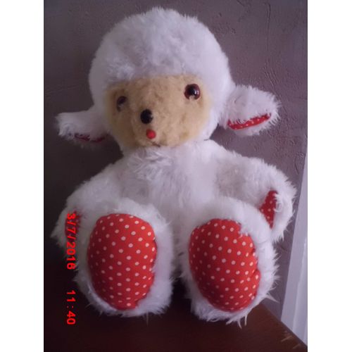 Mouton Blanc Et Rouge Vintage