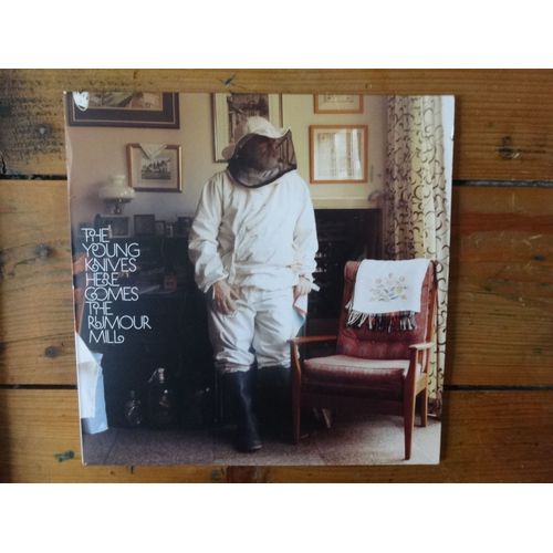 Here Comes The Rumour Mill / Elaine