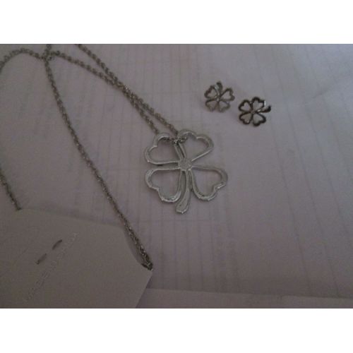 Parure Argenté Trefle A 4 Feuilles Clou + Collier