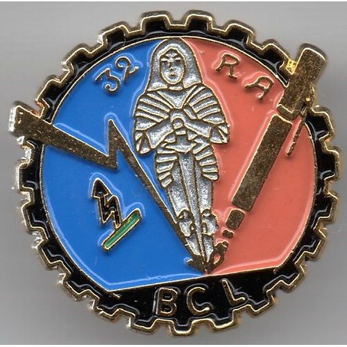Militaria - Insigne Pin's Bcl Du 32ème Régiment D'artillerie