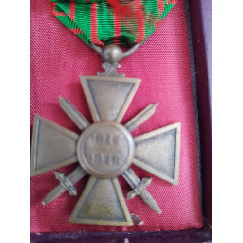 Medaille Militaire Croix De Guerre