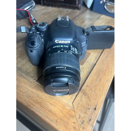 CANON EOS 600D 18 mpix + Objectif EF-S 18-55 mm f/4-5.6 IS STM