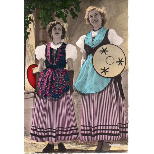 Côte D'azur, Costumes Régionaux