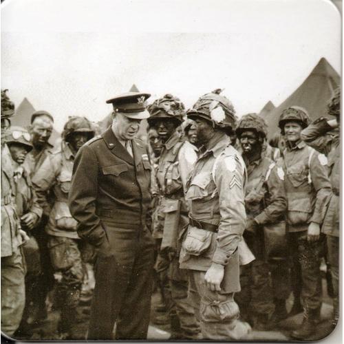 Militaria Ww2 - Sous-Bock "Eisenhower Et Les Paras Le 5 Juin 1944"