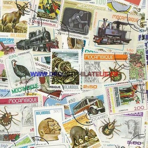 Mozambique 50 Timbres Differents Obliteres