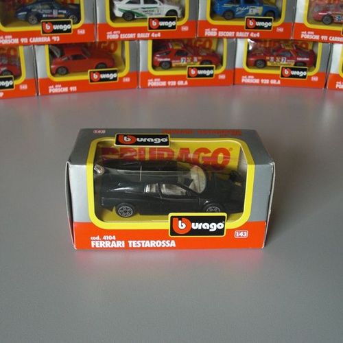 Bburago 4157 Ferrari Testarossa Noire 1:43-Bburago