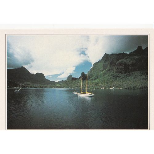 Polynésie, " Mouillage Dans La Baie De Mooréa ".