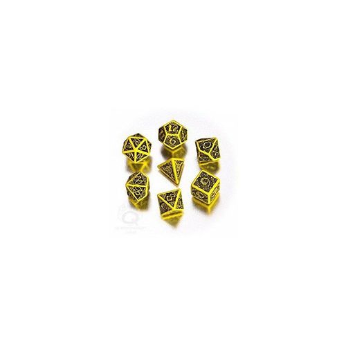 Qw - Celtic Yellow & Black