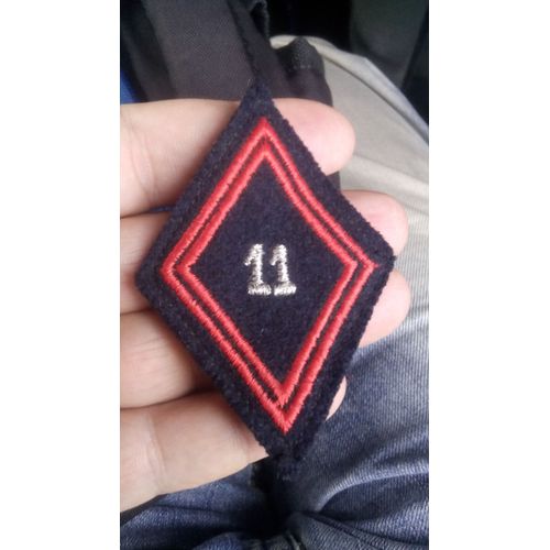 Losange De Bras 11 Ème Régiment Du Génie Avec Crochet Arrière 