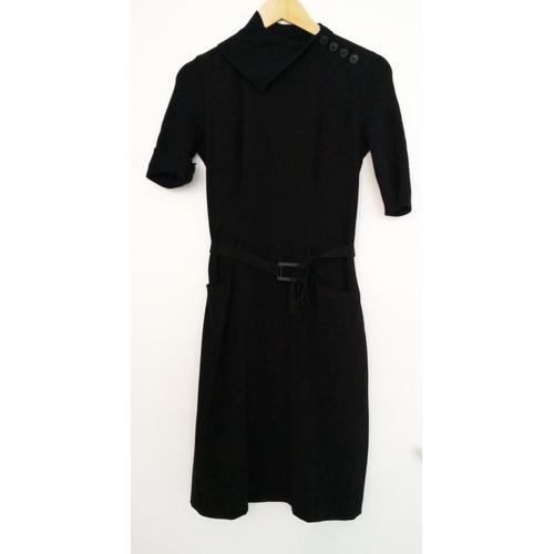 Robe Noire. Gérard Darel. Taille 38 