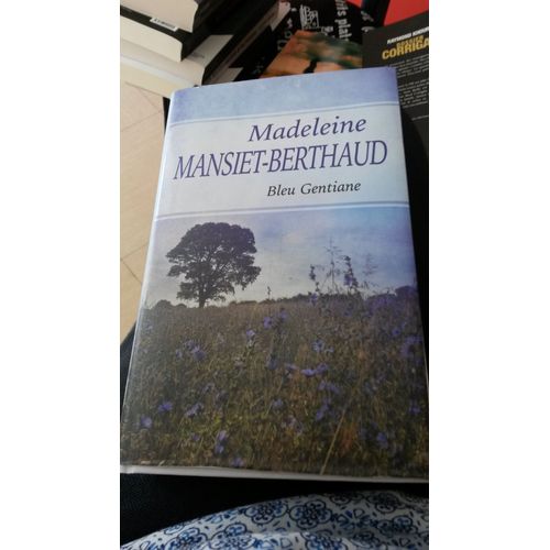 Bleu Gentiane