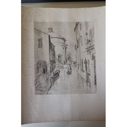Gravure Sur Les Canaux De Venise 1930  Robert Santerne