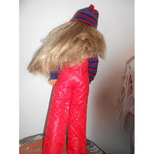 Poupee Cathie Bella En Tenue De Ski 
