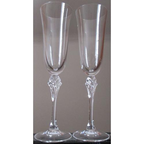 Deux Flutes A Champagne De 16 5cl En Cristal D Arques Modele Ancien Verneuil Ni Utilisees Ni Lavees Stockees En Sous Sol Depuis 19 Cristallerie J G Durand Rakuten