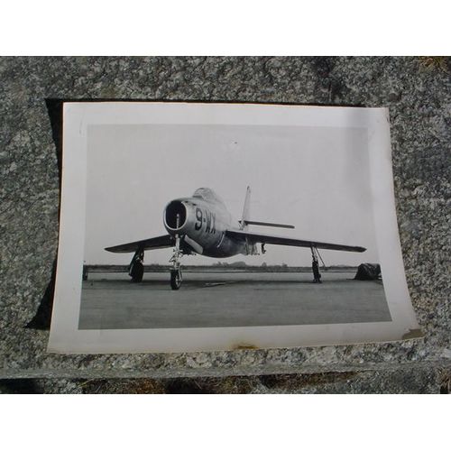 Photo Avion Republic  F84g 9eme Escadre  Armee De L'air Francaise