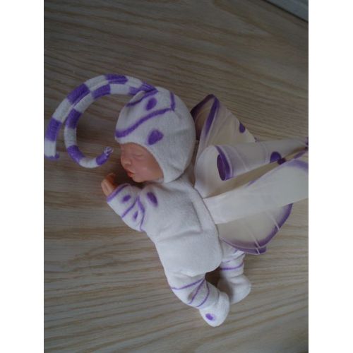 Poupon Papillon Blanc Et Violet Anne Geddes
