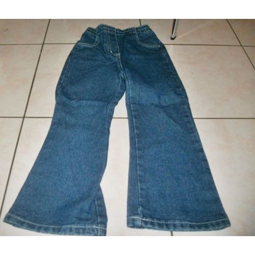 Lot De 1 Jean Et 1 Pantalon Cotelés 5 Ans .