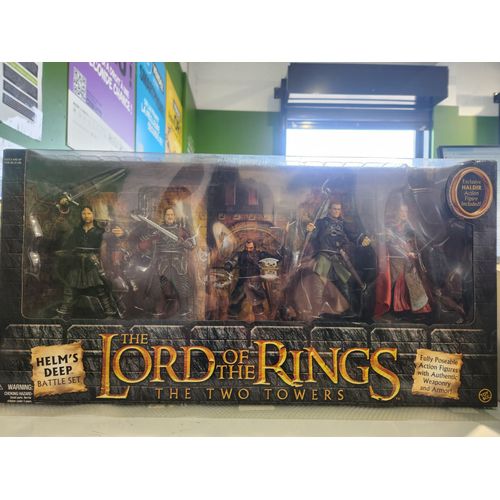Figurine Toybiz Le Seigneur Des Anneaux - The Two Towers - Helm's Deep Battle Set