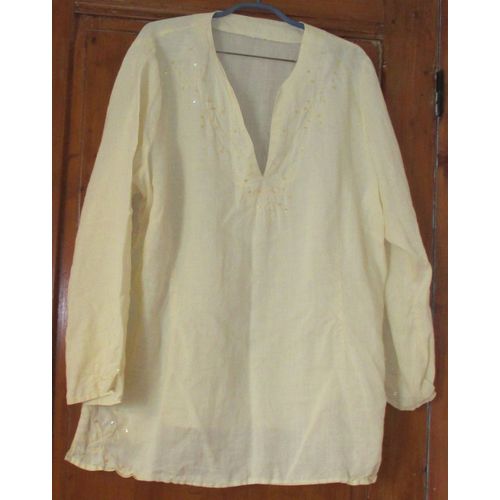 Grande Et Large Tunique Style Ethnique - Jaune Paille Avec Paillettes À L'encolure En V, Au Bas Des Manches Et Aux 2 Fentes Côtés - Ms Mode - 100% Ramie