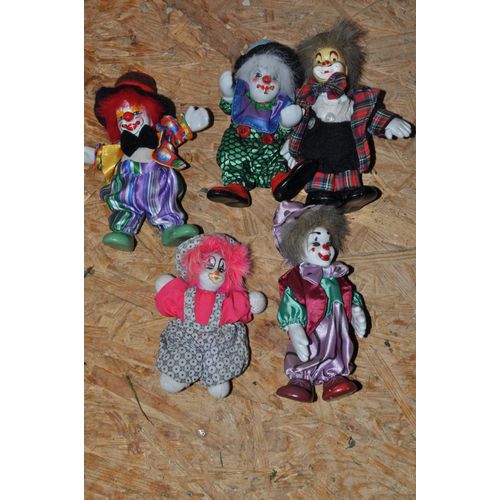 Lot De Clowns