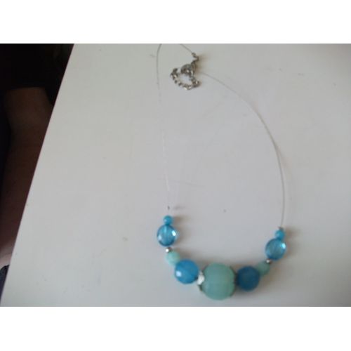 Collier En Acier Et Perles Bleu